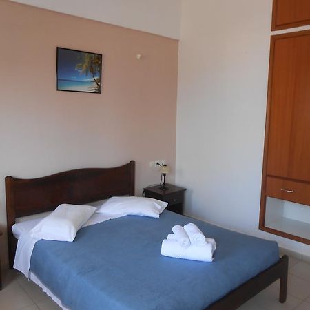 Frosso'S Apartments Kokkini Hani 外观 照片