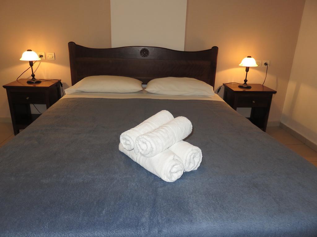 Frosso'S Apartments Kokkini Hani 外观 照片