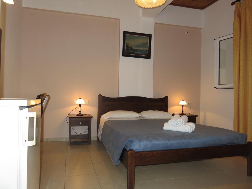 Frosso'S Apartments Kokkini Hani 外观 照片