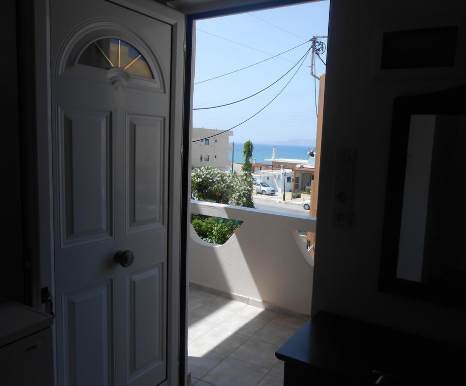 Frosso'S Apartments Kokkini Hani 外观 照片