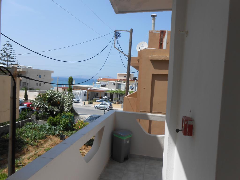 Frosso'S Apartments Kokkini Hani 外观 照片