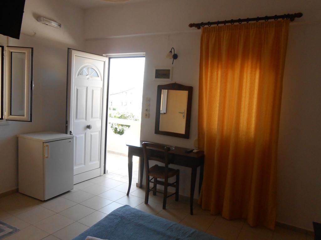 Frosso'S Apartments Kokkini Hani 外观 照片