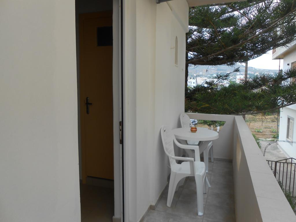Frosso'S Apartments Kokkini Hani 外观 照片